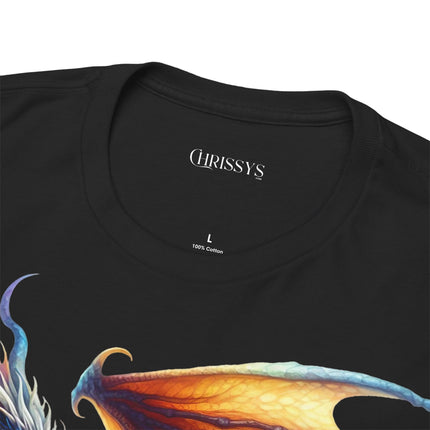 Drachen T-Shirt – Geheimnisvoll, Magisch & Farbenprächtig (Unisex Heavy Cotton)